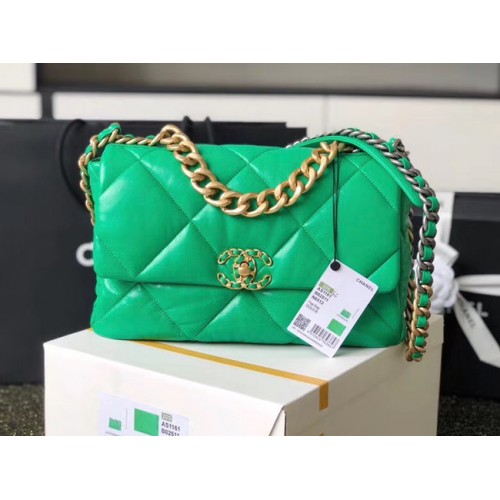 Borsa con patta Chanel 19 AS1161 verde