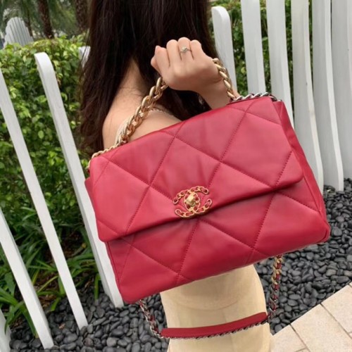 Borsa con patta Chanel 19 AS1161 rossa