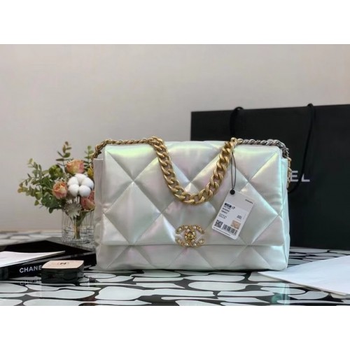 chanel 19 grande borsa con patta pelle di vitello iridescente e tono oro AS1162