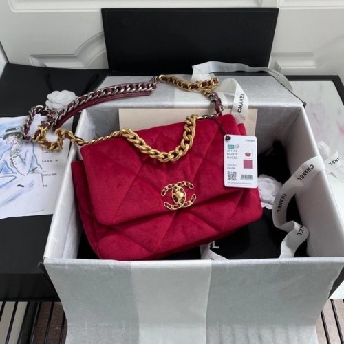 Chanel 19 borsa con patta in velluto AS1160 rosso