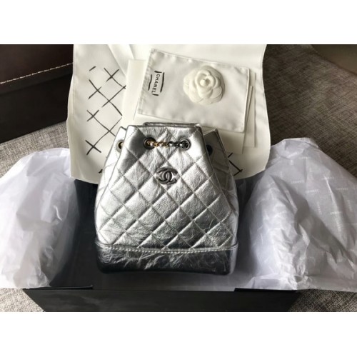 Chanel 2018 Zaino in pelle di vitello originale 81229 argento
