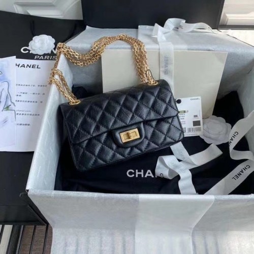 Chanel 2.55 Borsa con patta in pelle di vitello A37586 nera