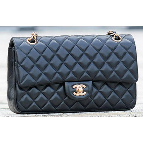 Borsa con patta Chanel serie 2.55 in pelle di montone nera A1112 oro
