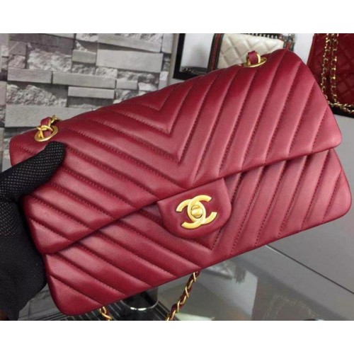 Chanel Borsa con patta serie 2.55 in pelle di agnello bordeaux in pelle chevron A5023 oro