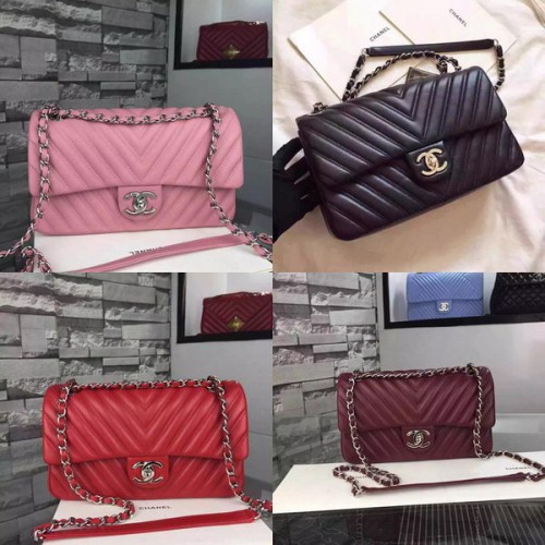 Chanel Borsa con patta serie 2.55 Pelle di agnello Chevron A5378