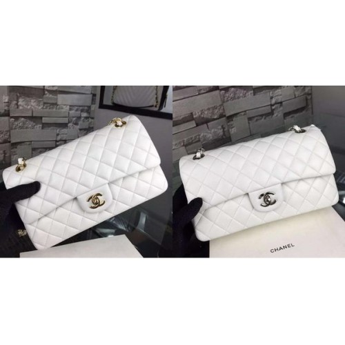Borsa con patta Chanel serie 2.55 in pelle di agnello A5024 bianca