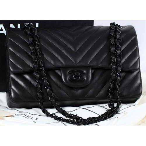Borsa con patta Chanel serie 2.55 Pelle di montone Chevron A1112 nera