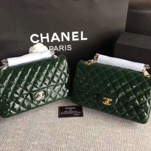 Borse con patta Chanel serie 2.55 in pelle originale A1112 verde
