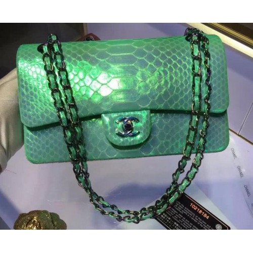 Borse con patta Chanel serie 2.55 in pelle di serpente originale A1112 verde