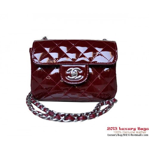 Chanel A01115 mini borsa con patta bordeaux in pelle verniciata argento