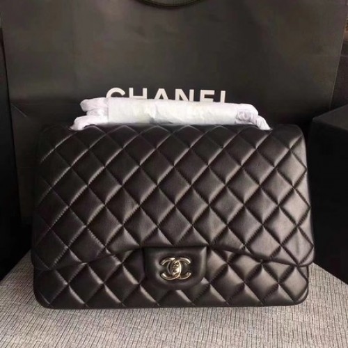 Chanel Maxi borsa classica trapuntata con patta in pelle di montone nera A58601 argento