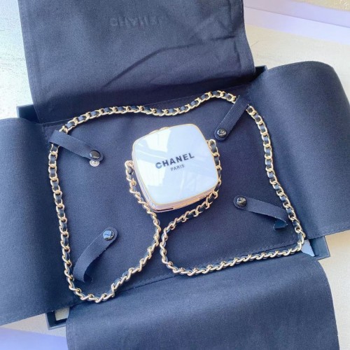 Borsa a tracolla Chanel Box C5690 bianca