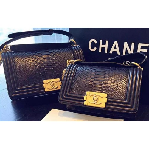 Chanel Boy Borsa a tracolla con patta in pelle di pitone nera A66094 oro
