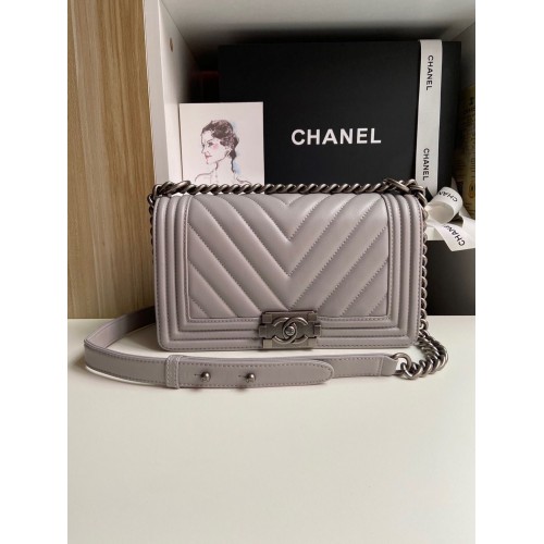 Borse a tracolla Chanel Boy Flap Pelle di montone originale A67086 Grigio