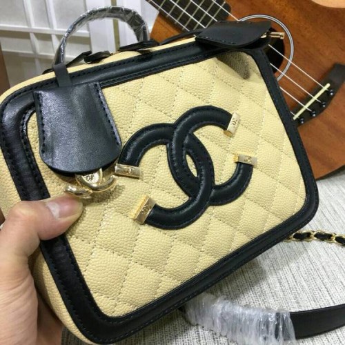 Borsa a tracolla mini in pelle di vitello Chanel 6070 Camel