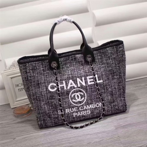 Borsa shopping tote in pelle Chanel Canvas 68047E
