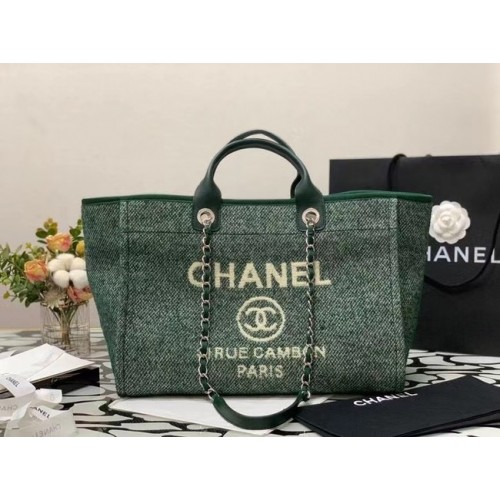 Borsa shopping tote in tela Chanel B66941 verde