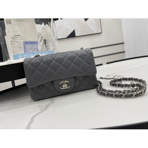 Borsa classica con patta Chanel Pelle di montone originale A1116 grigio scuro e metallo tono argento