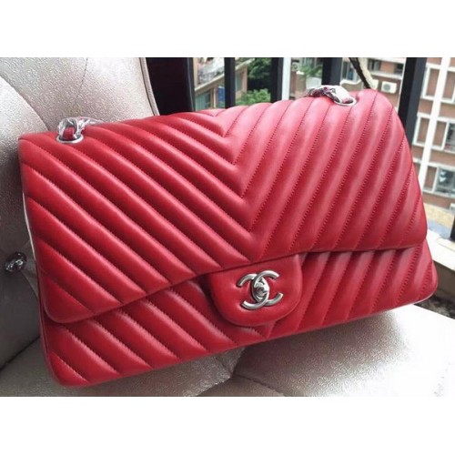Borsa classica con patta Chanel Pelle di montone rossa trapuntata Chevron A1113 argento