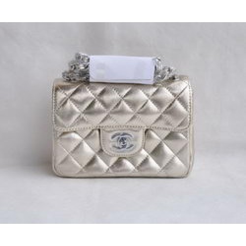 Chanel Borsa classica con patta trapuntata in pelle di agnello color oro chiaro 1115