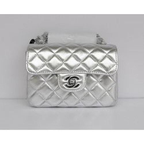 Borsa con patta trapuntata a catena in argento chiaro Chanel Classic Light Silver 1115