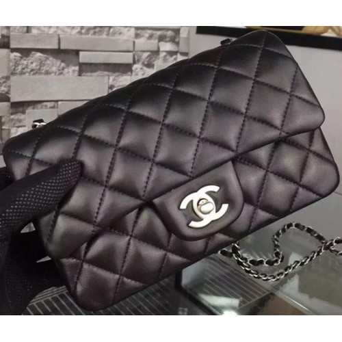 Chanel Classic mini borsa con patta in pelle di montone nera A67350 argento