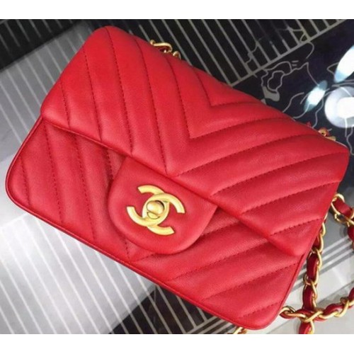 Chanel Classic mini borsa con patta Chevron in pelle di montone A68748 rossa