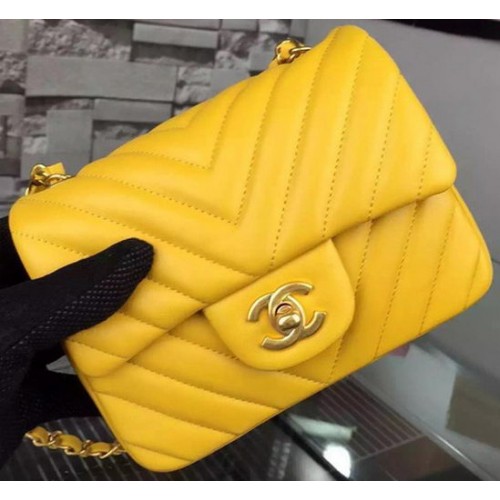 Chanel Classic mini borsa con patta Chevron pelle di montone A68748 giallo