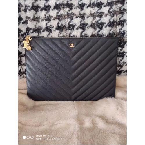 Pochette Chanel in pelle di caviale nera 7012 oro