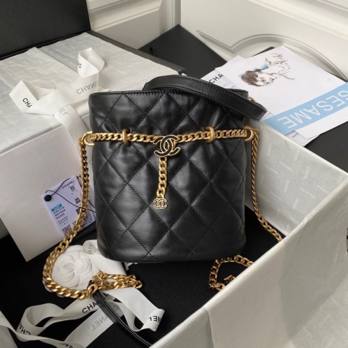 Borsa Chanel con coulisse in metallo dorato AS3116 nera