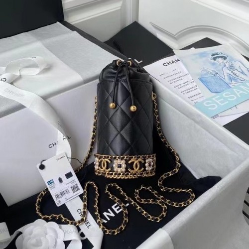 Borsa Chanel con coulisse in pelle di agnello in metallo dorato AP2257 nera
