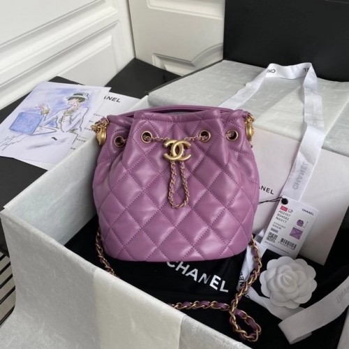 Borsa Chanel in pelle di pecora con coulisse AS2057 viola