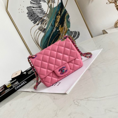 Borsa a tracolla in pelle di agnello con patta Chanel 1115 rosa