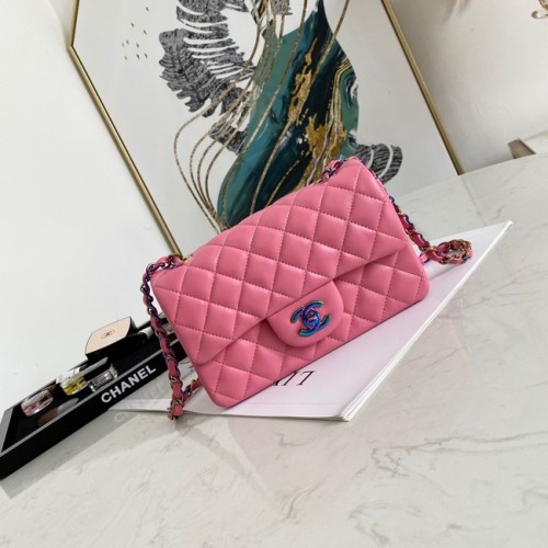 Borsa a tracolla in pelle di agnello con patta Chanel 1116 rosa