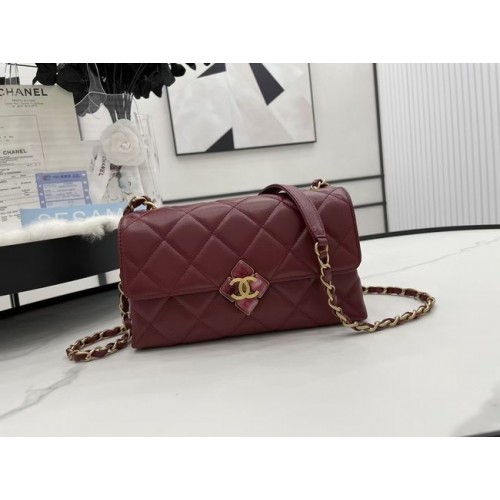 Borsa a tracolla in pelle di agnello con patta Chanel AS2557 bordeaux
