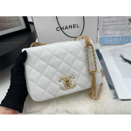 Borsa a tracolla Chanel Flap in pelle di agnello AS2975 bianca