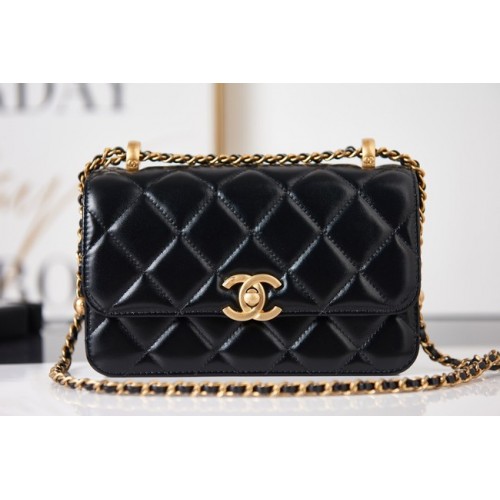 Chanel Flap mini borsa a tracolla in pelle di agnello AS2615 nera
