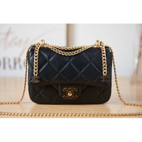 Chanel Flap mini borsa a tracolla in pelle di agnello AS3113 nera