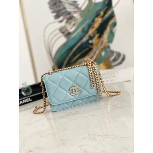 Borsa a tracolla piccola in pelle di agnello Chanel Flap 81185 azzurro