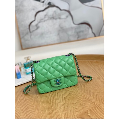 Borsa a tracolla Chanel Flap Mirage in pelle di agnello AS1115 verde