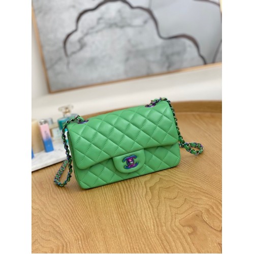 Borsa a tracolla Chanel Flap Mirage in pelle di agnello AS1116 verde