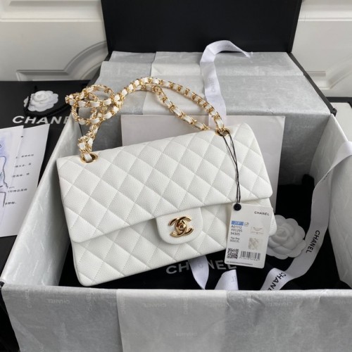 Borsa a tracolla con patta Chanel caviale granuloso A01112 metallo tono oro bianco
