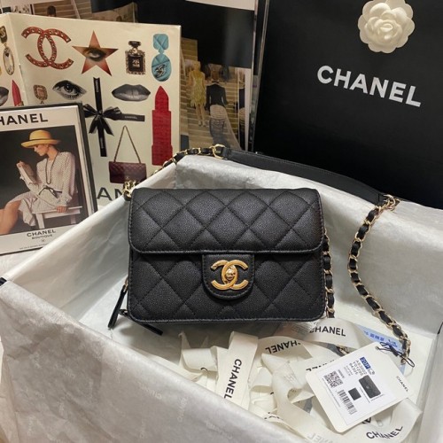 Borsa a tracolla con patta Chanel Pelle di vitello granulata AS3002 nera