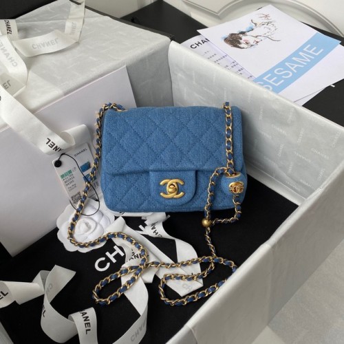 Borsa a tracolla in denim con patta Chanel AS1115 blu