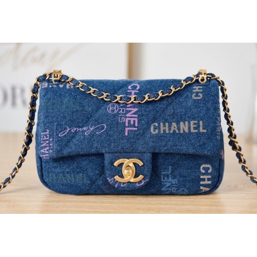 Borsa a tracolla in denim con patta Chanel AS3134 blu