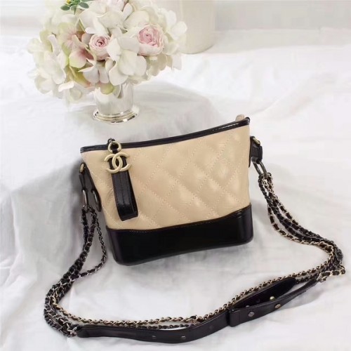 Chanel Gabrielle Borsa a tracolla in pelle di vitello 8122A Cammello