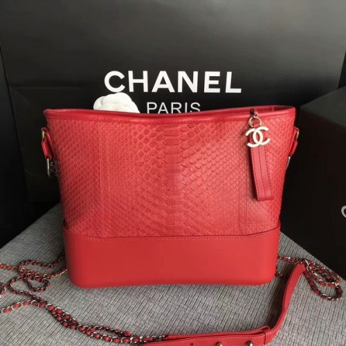 Chanel Gabrielle Borsa a tracolla originale in pelle di pitone A93842 rossa