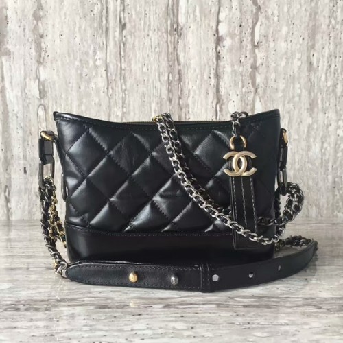 Borsa a tracolla Chanel Gabrielly in pelle di vitello 93823 nera