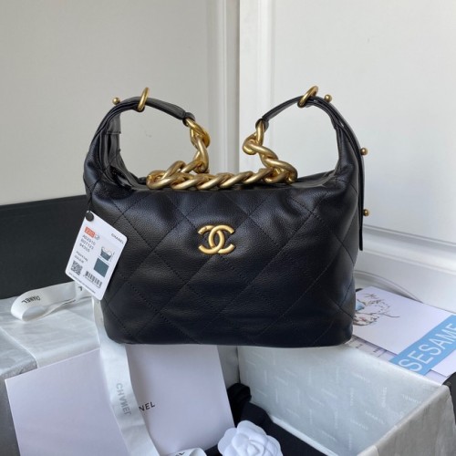 Pelle di vitello granulata Chanel AS2910 Metallo tonalità oro nero