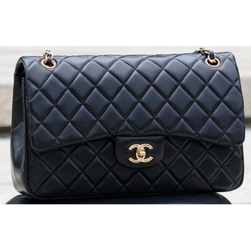 Borsa con patta in pelle di montone nera classica Chanel Jumbo A58600 oro